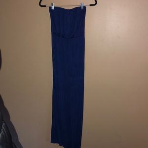 Woman’s Strapless Maxi Dress
